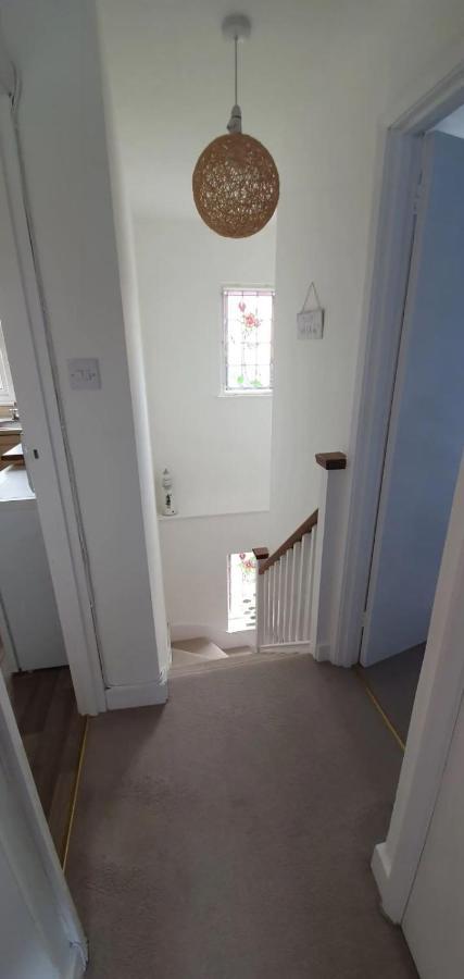 Beautiful 1 Bedroom Cottage With Courtyard. ディール エクステリア 写真